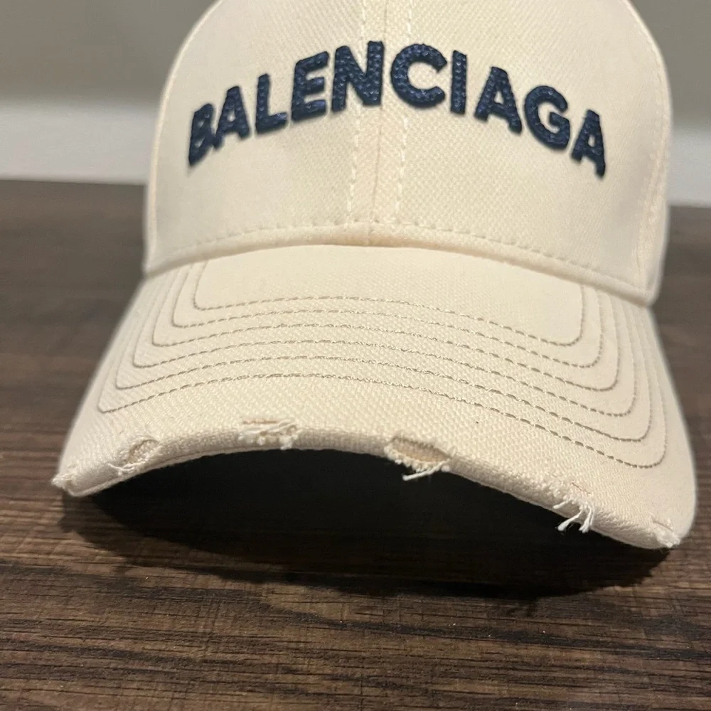 Designer Off-White Logo Cap front tear design beige - Picture 3 of 3